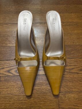 Max de Carlo Yellow Leather Pointed Mary-Jane Mules